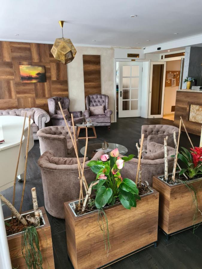 Hotel Amelia 라이헤나우 외부 사진